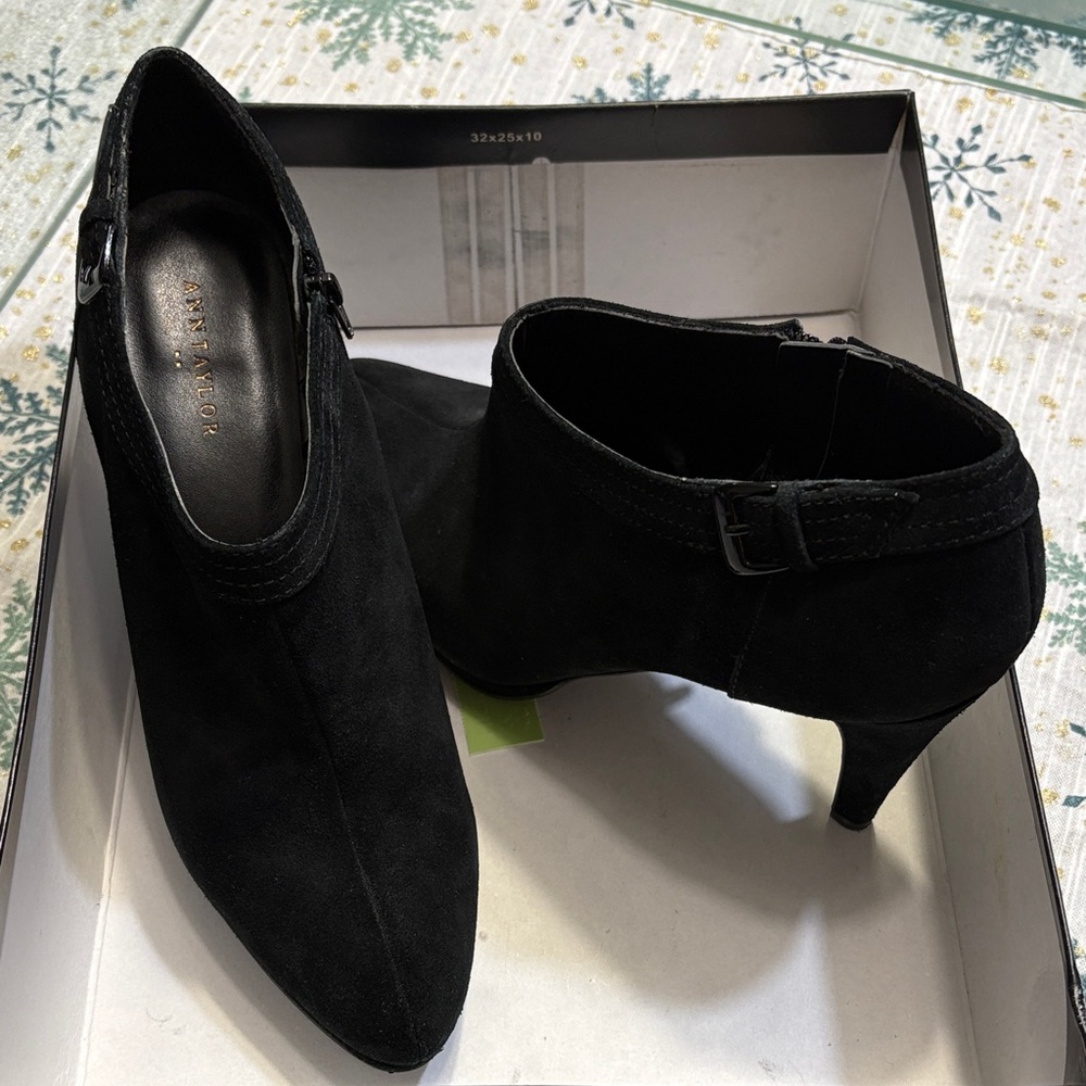 Ann Taylor Black Heeled Suede Booties